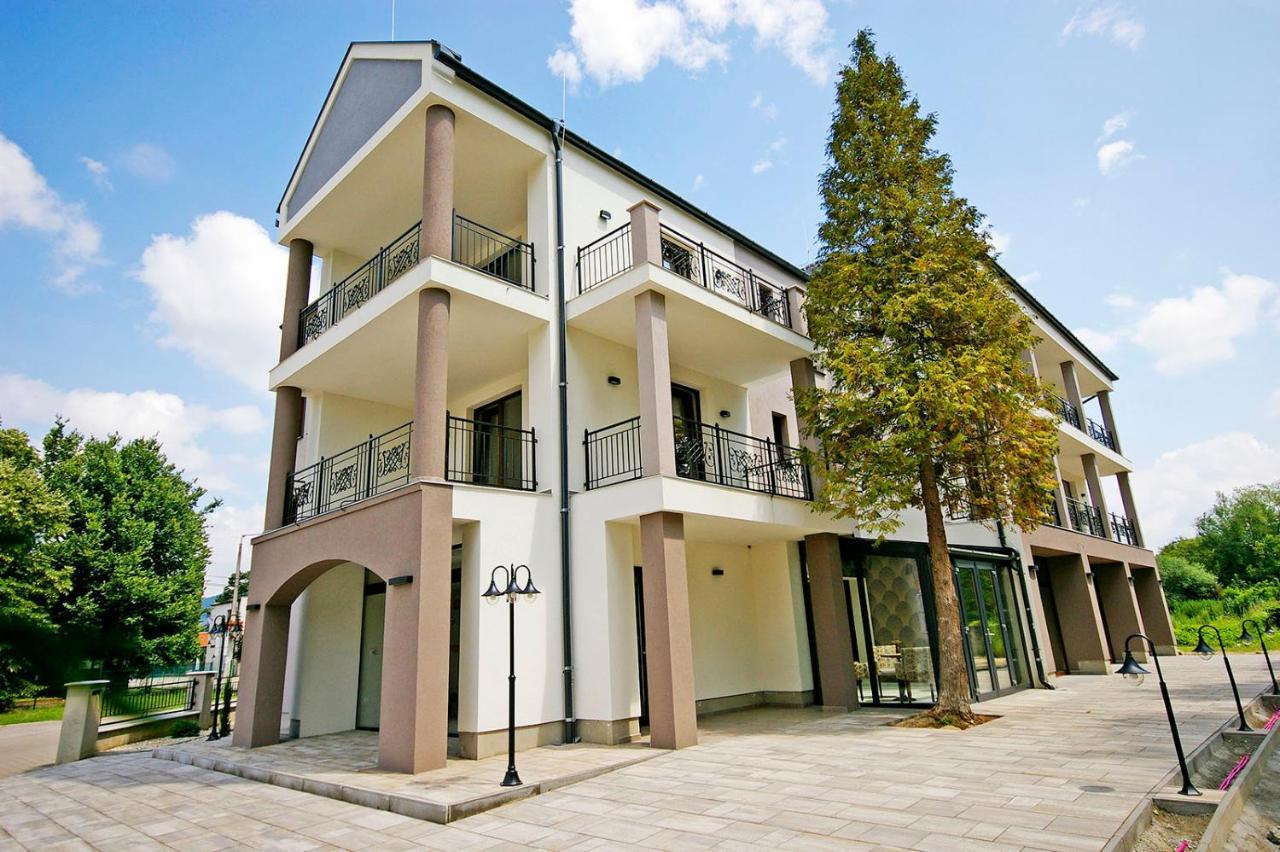Boutique Hotel Divina Harkány Екстериор снимка